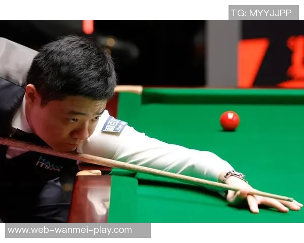 丁俊晖与马克戴维斯巅峰对决谁能在斯诺克赛场上笑到最后